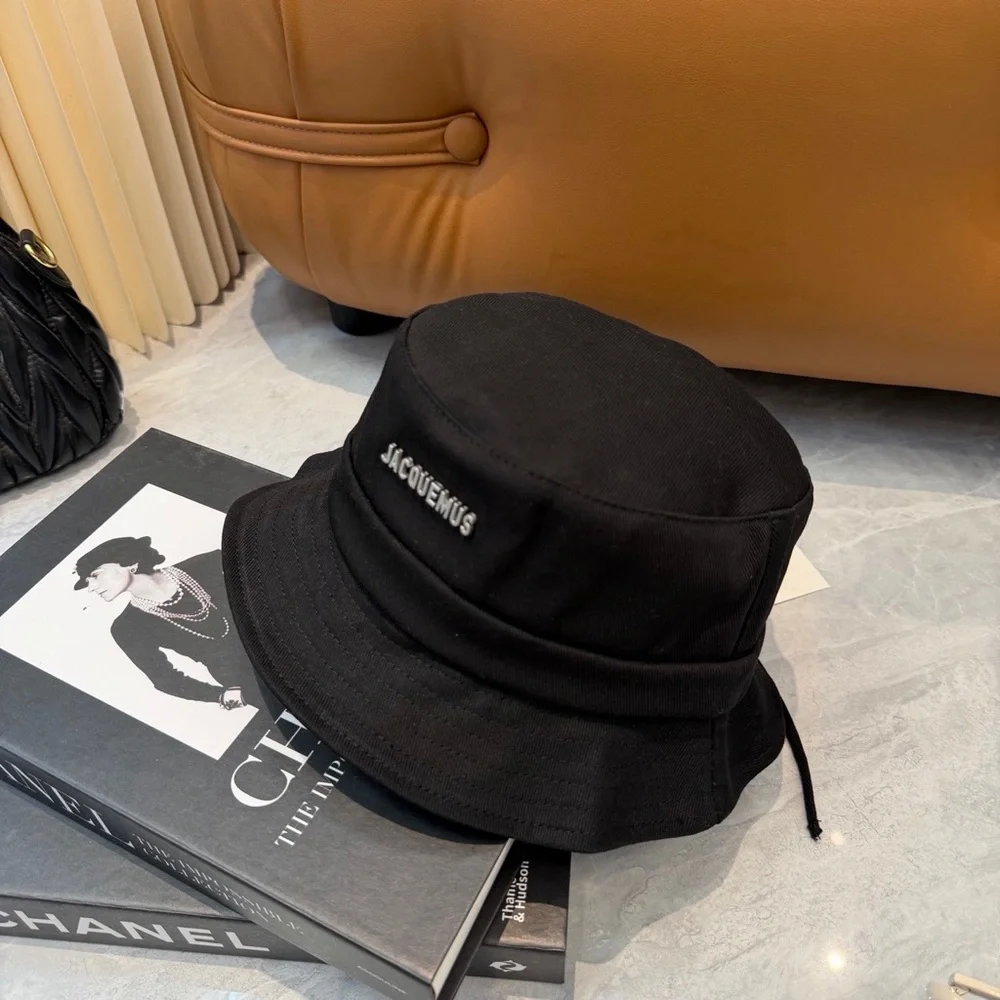 Jacquemus - Picture 7 of 7